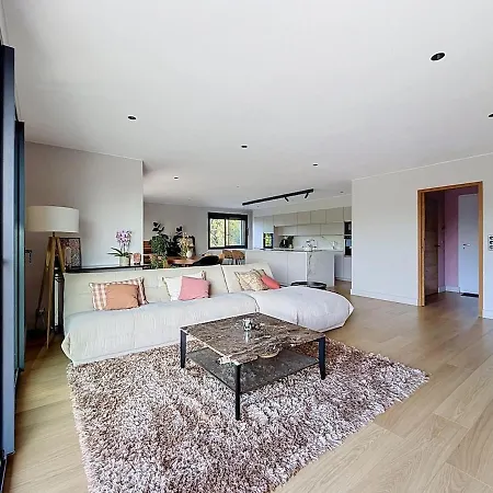 With Pool, Quiet And Not Overlooked Villa